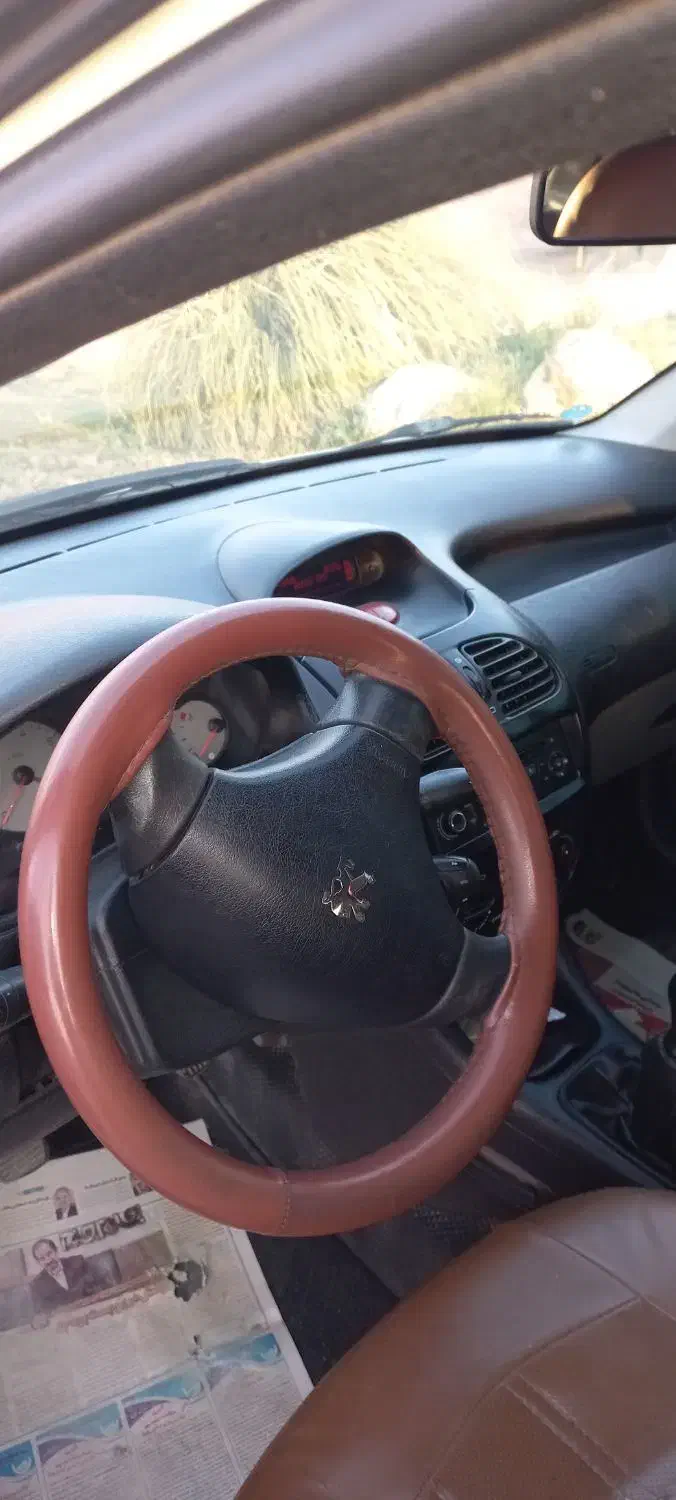 پژو 206 تیپ 3 - 1396