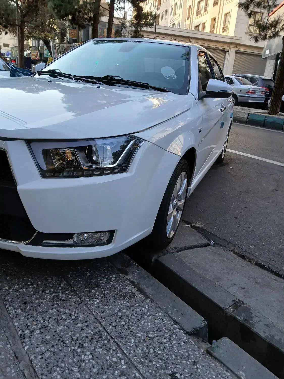 دنا پلاس توربو اتوماتیک - 1403