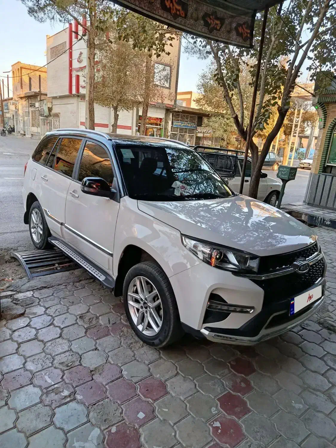 خودرو ام وی ام، X33 آگهی ann_20959072