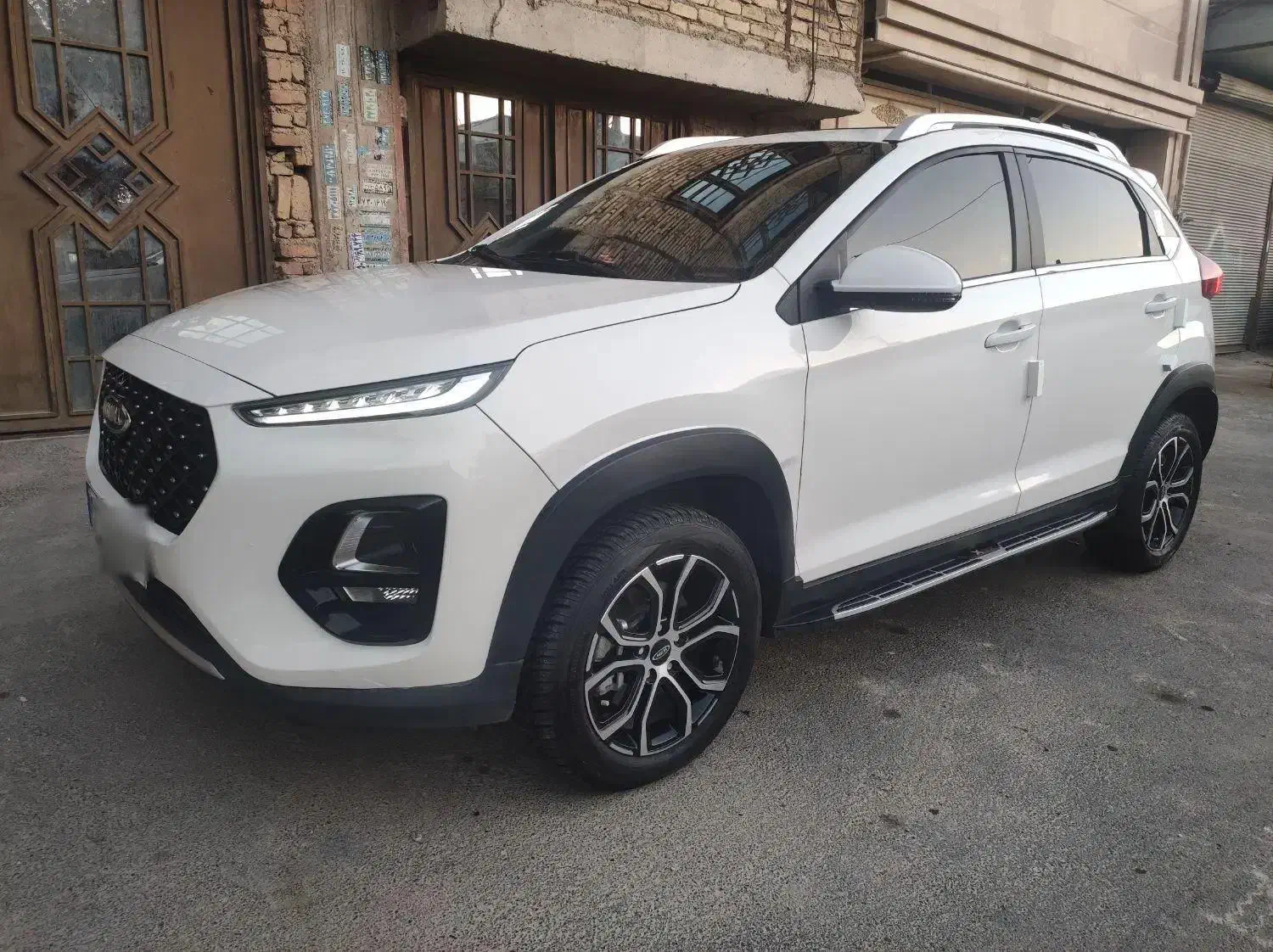 ام وی ام X22 پرو دنده‌ای - 1402