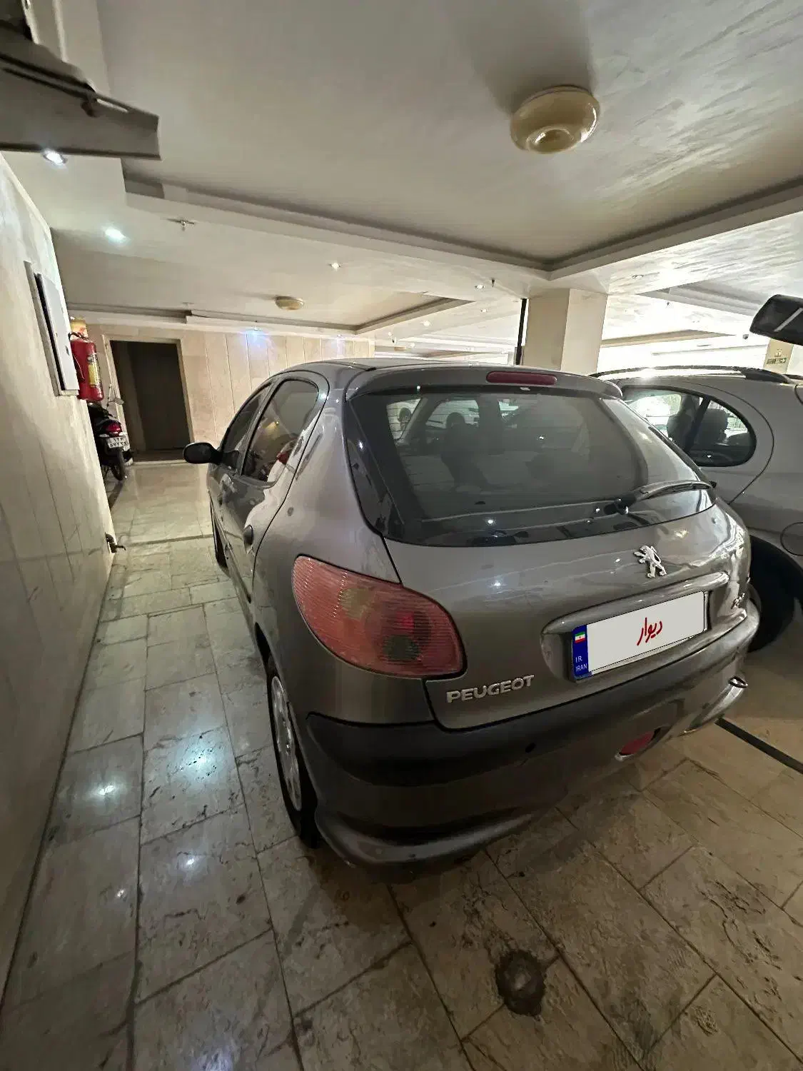 پژو 206 تیپ 5 - 1395