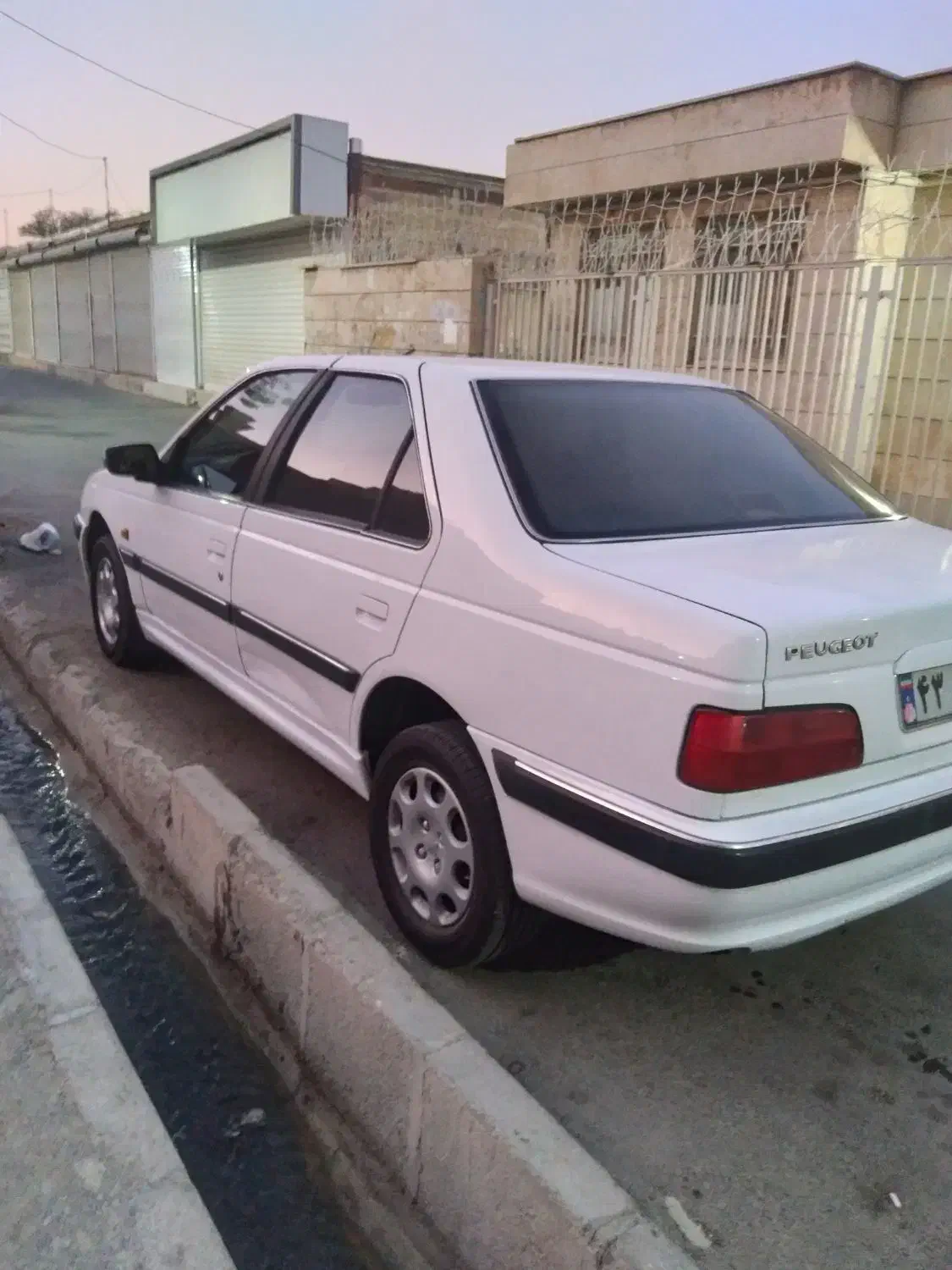 پژو پارس سال - 1395