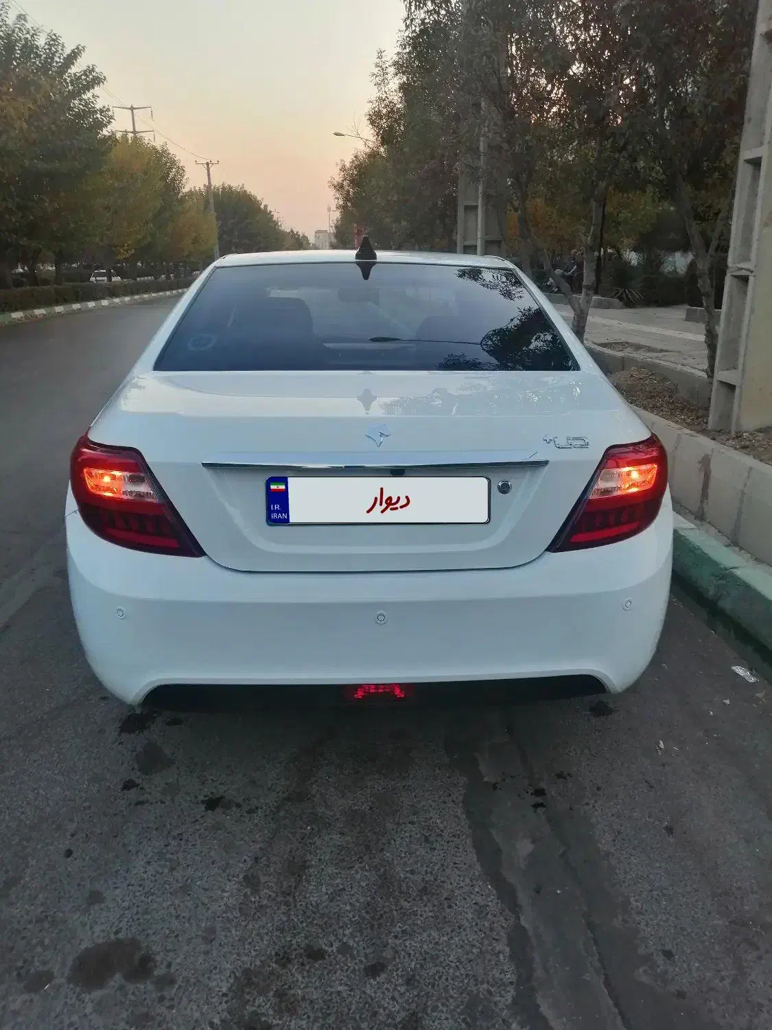 دنا پلاس ۵ دنده EF7 - 1402