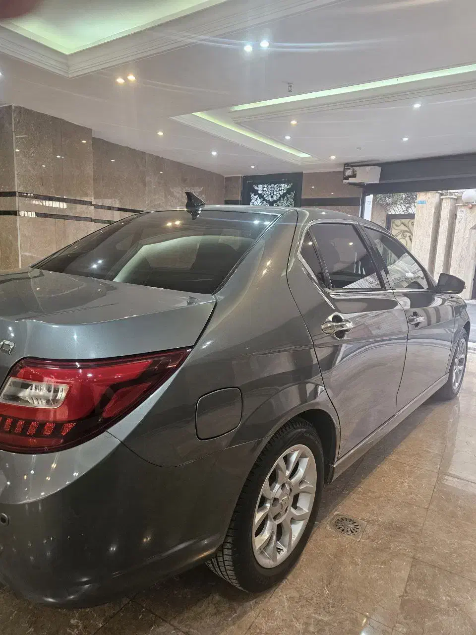 دنا پلاس توربو اتوماتیک - 1401