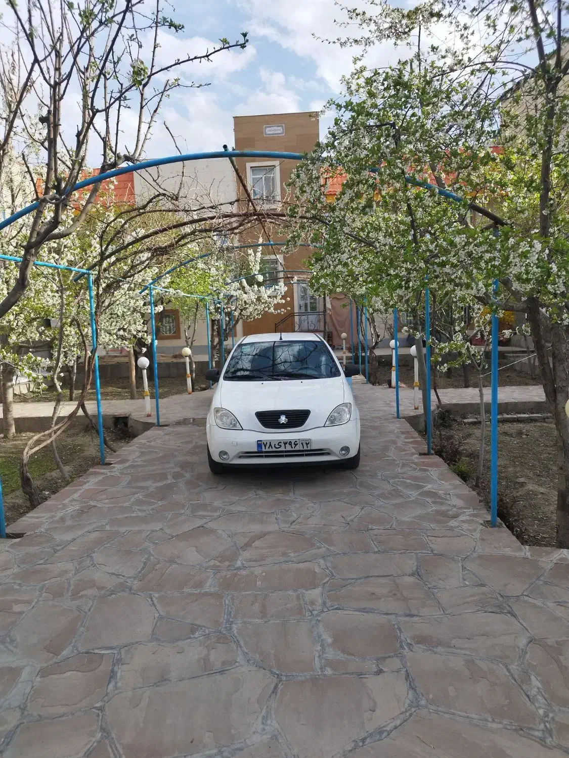 تیبا صندوق دار EX - 1397