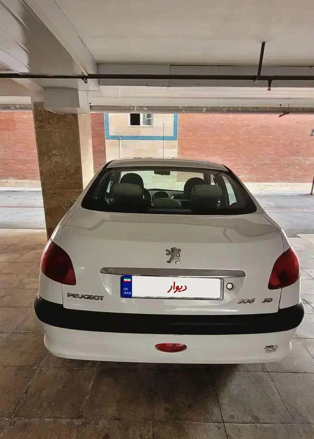 پژو ۲۰۶ صندوق دار v8 - 1394