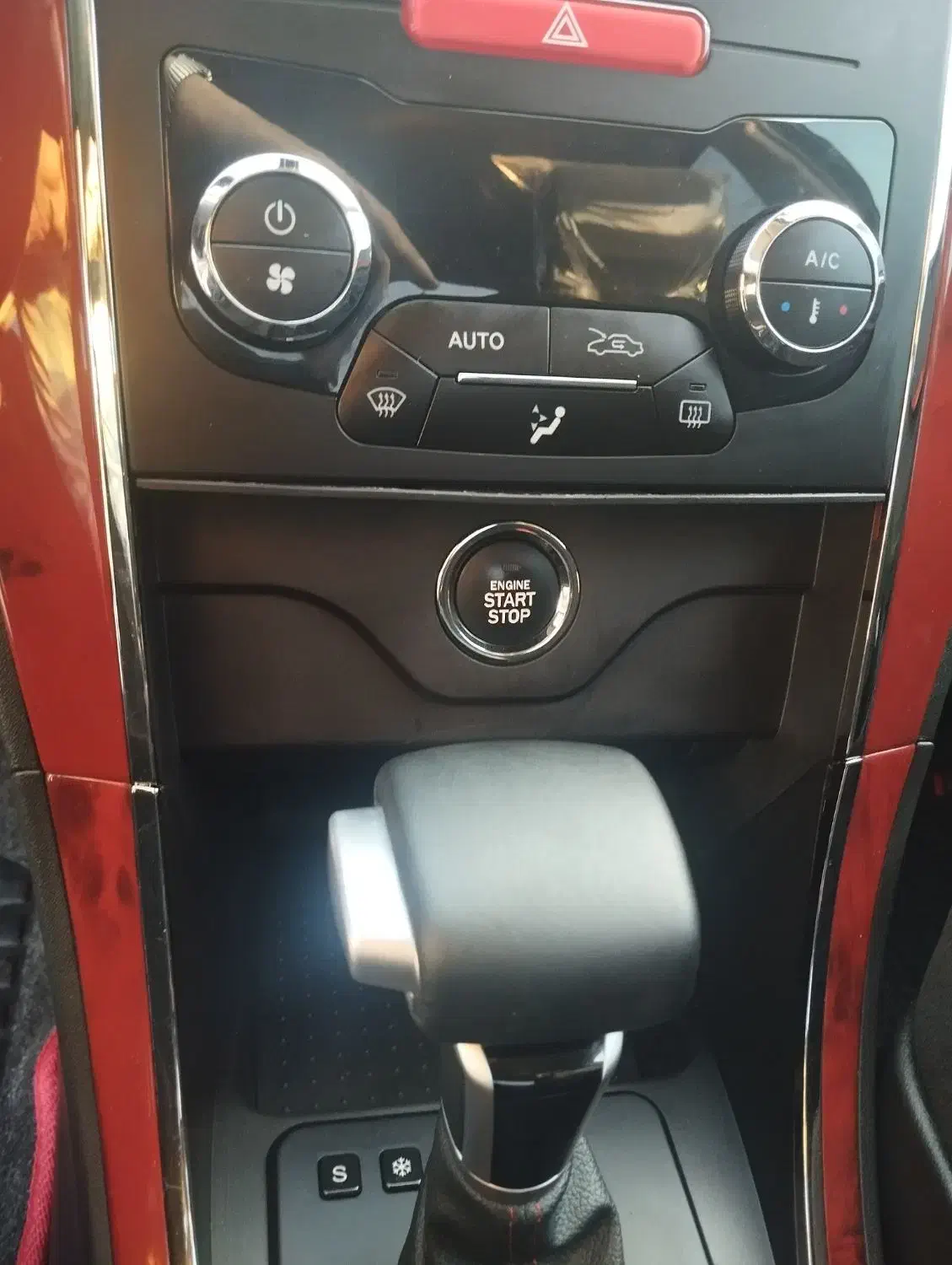 دنا پلاس توربو اتوماتیک - 1403