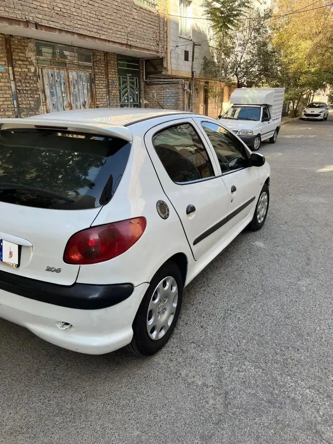 پژو 206 تیپ 2 - 1395
