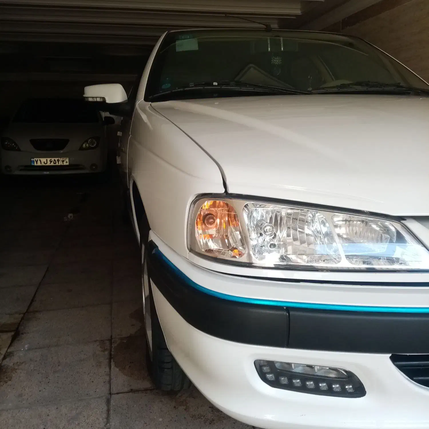 پژو پارس XU7P - 1402