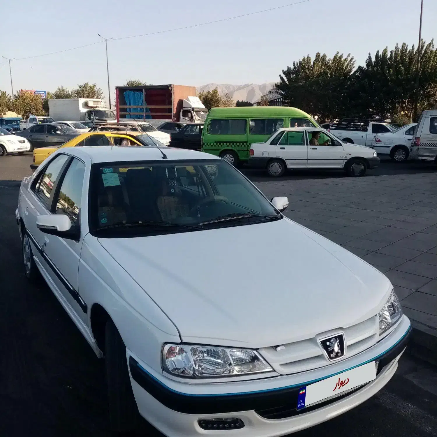 پژو پارس XU7P - 1402