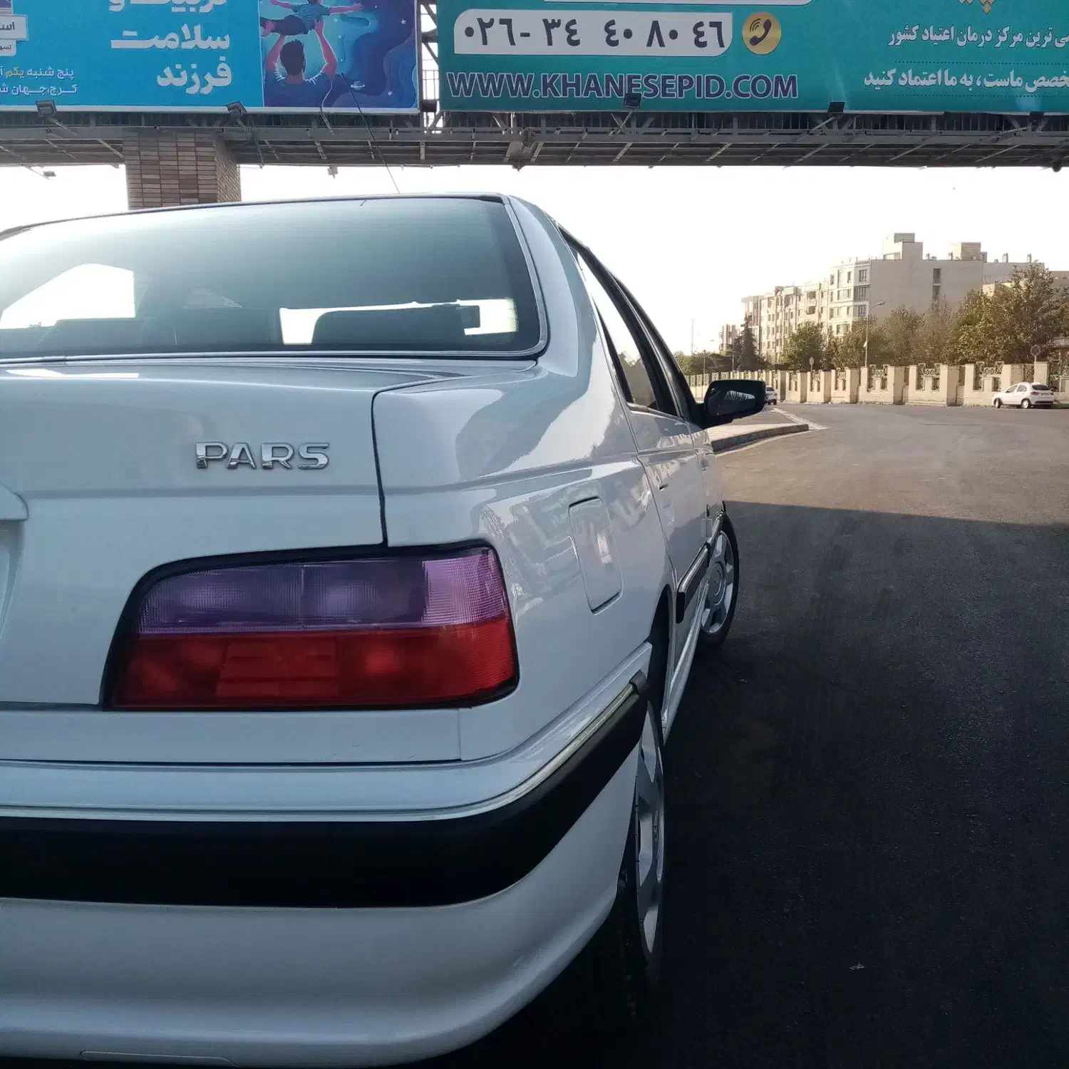 پژو پارس XU7P - 1402