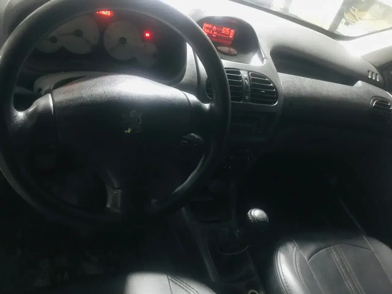 پژو 206 تیپ 2 - 1396