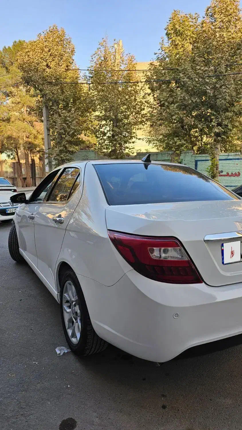 دنا پلاس توربو 6 دنده - 1402