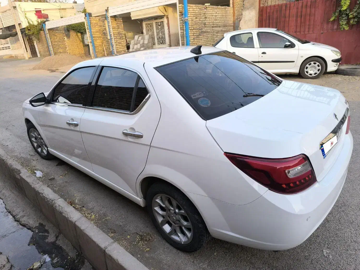 دنا پلاس توربو 6 دنده - 1402