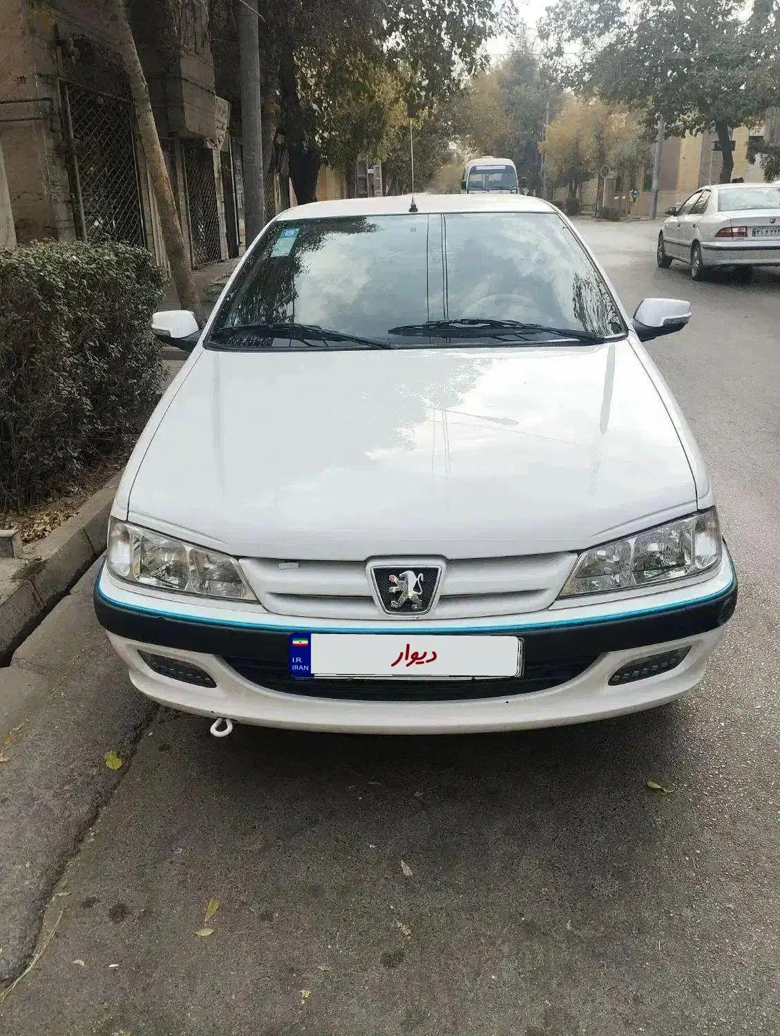 پژو پارس XU7P - 1402