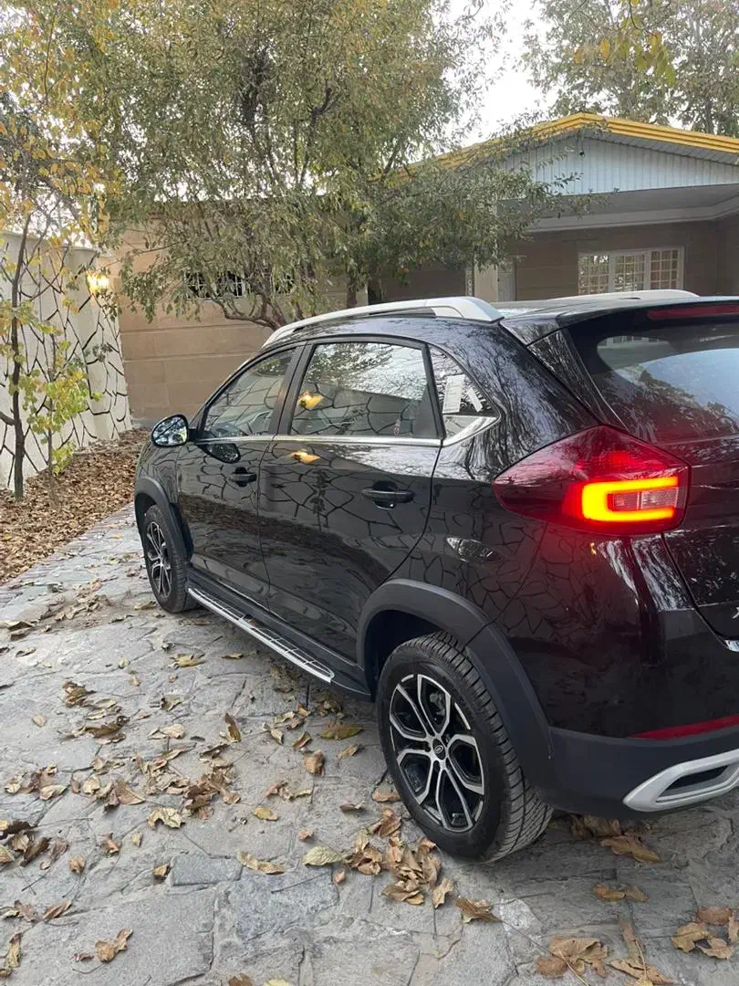 ام وی ام X22 پرو دنده‌ای - 1402