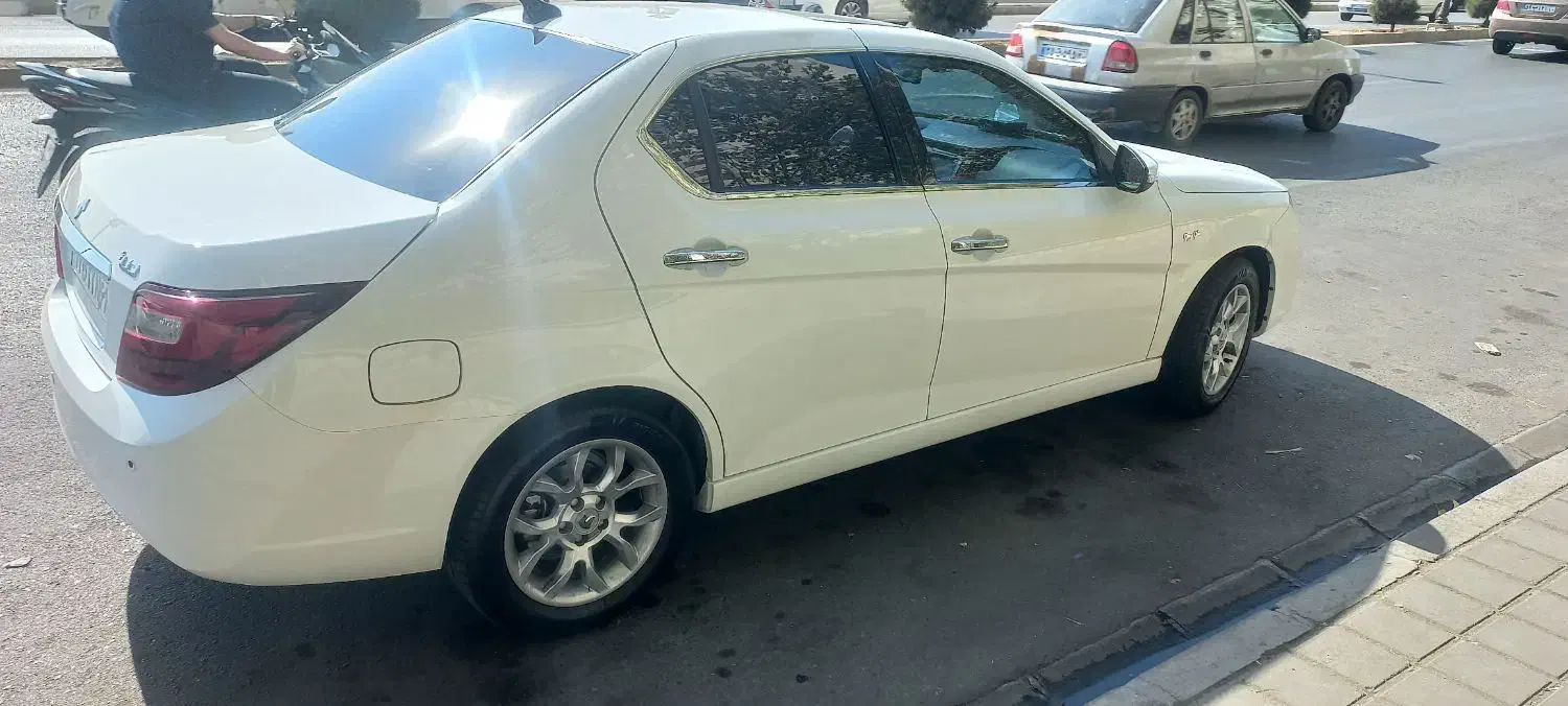 دنا پلاس توربو اتوماتیک آپشنال - 1404