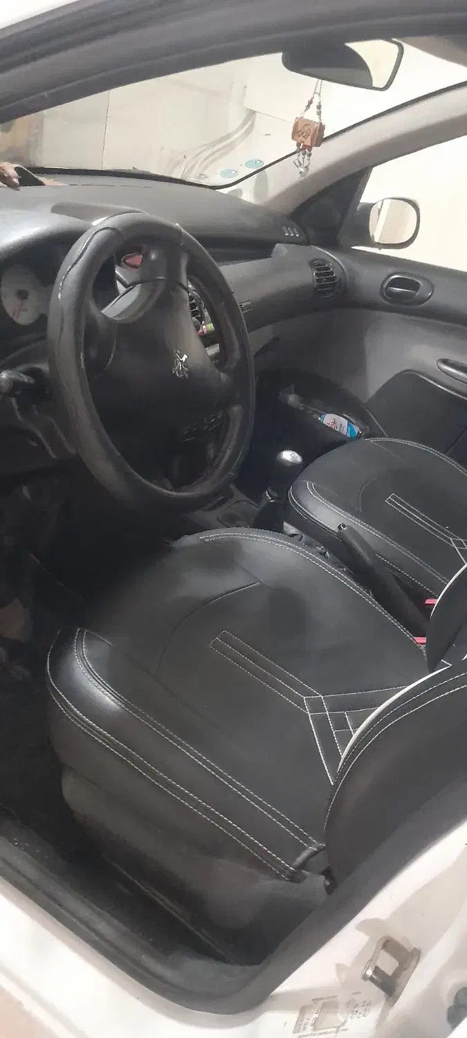 پژو ۲۰۶ صندوق دار v8 - 1391