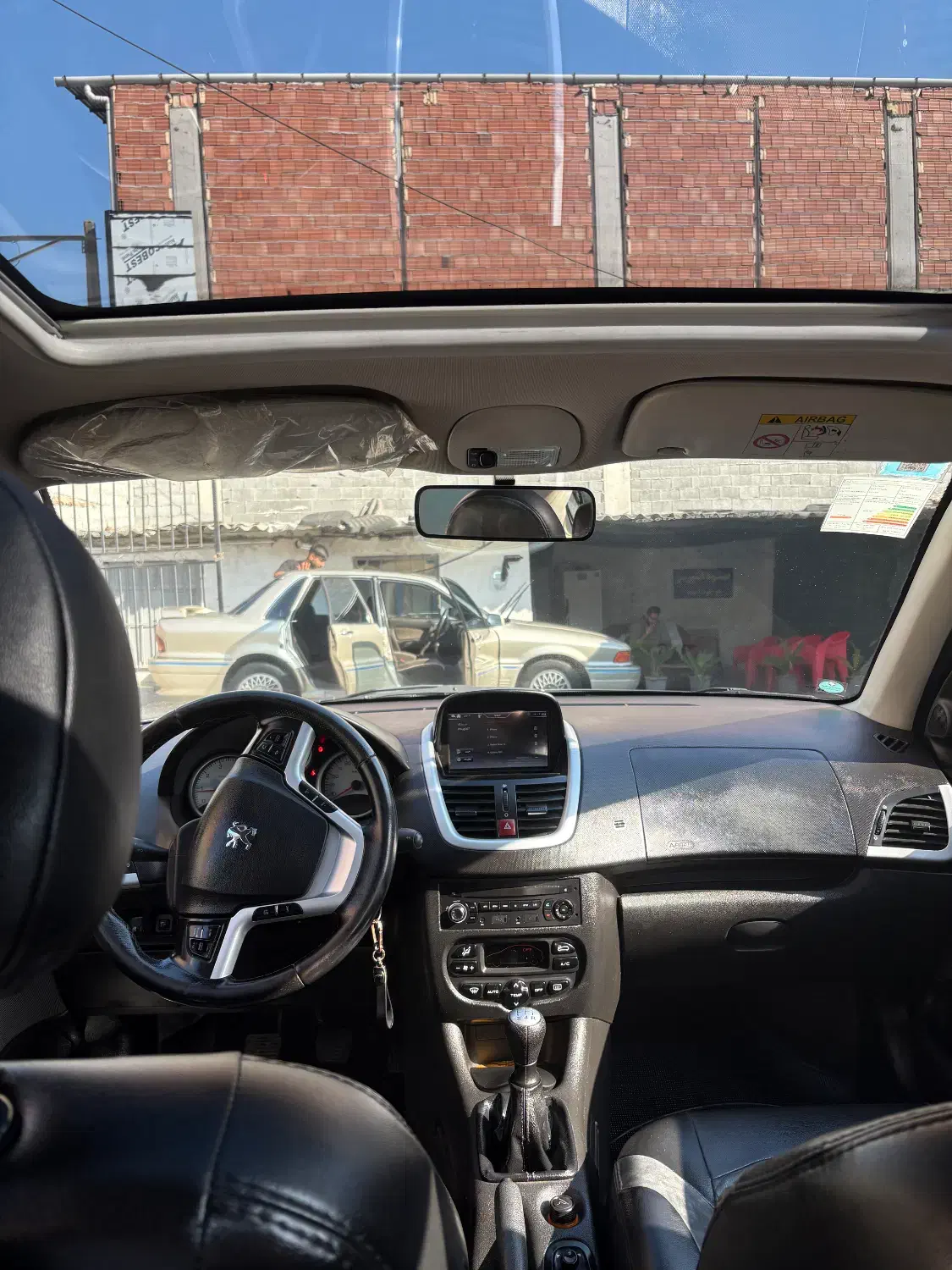 پژو 207 پانوراما دنده‌ای - 1401