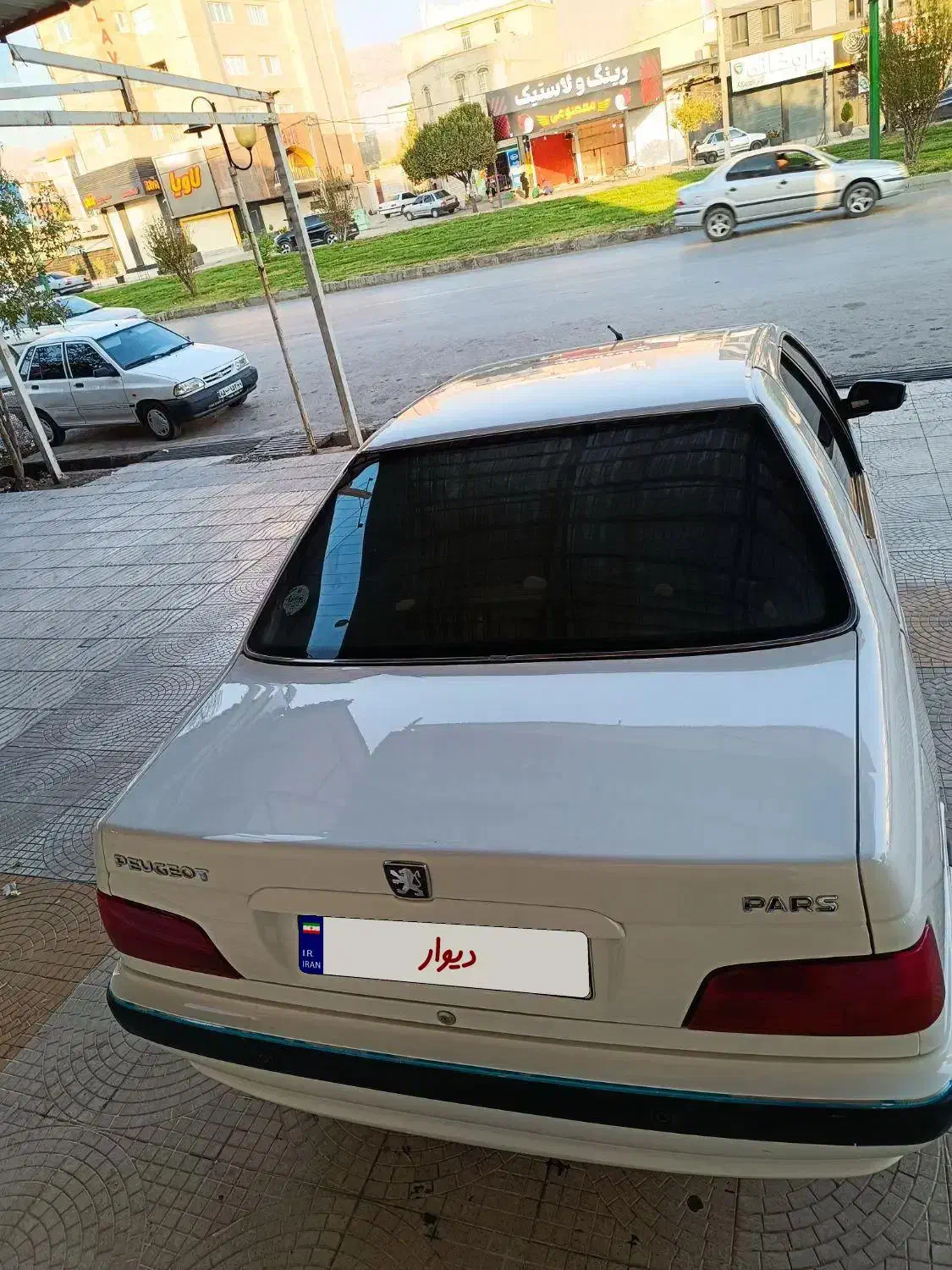 پژو پارس XU7P - 1401