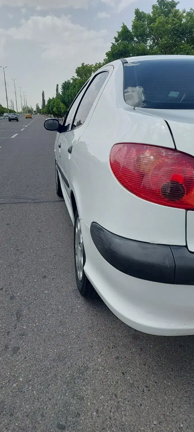 پژو ۲۰۶ صندوق دار v8 - 1393