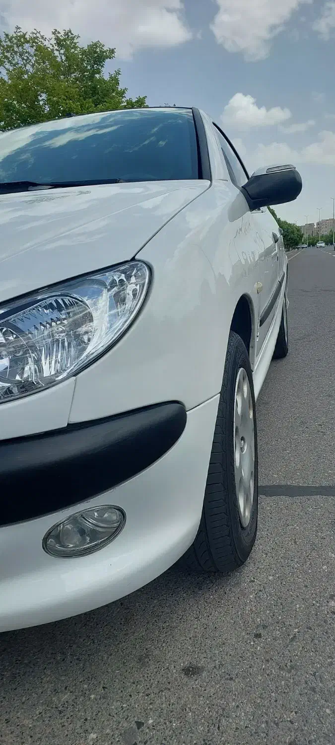 پژو ۲۰۶ صندوق دار v8 - 1393