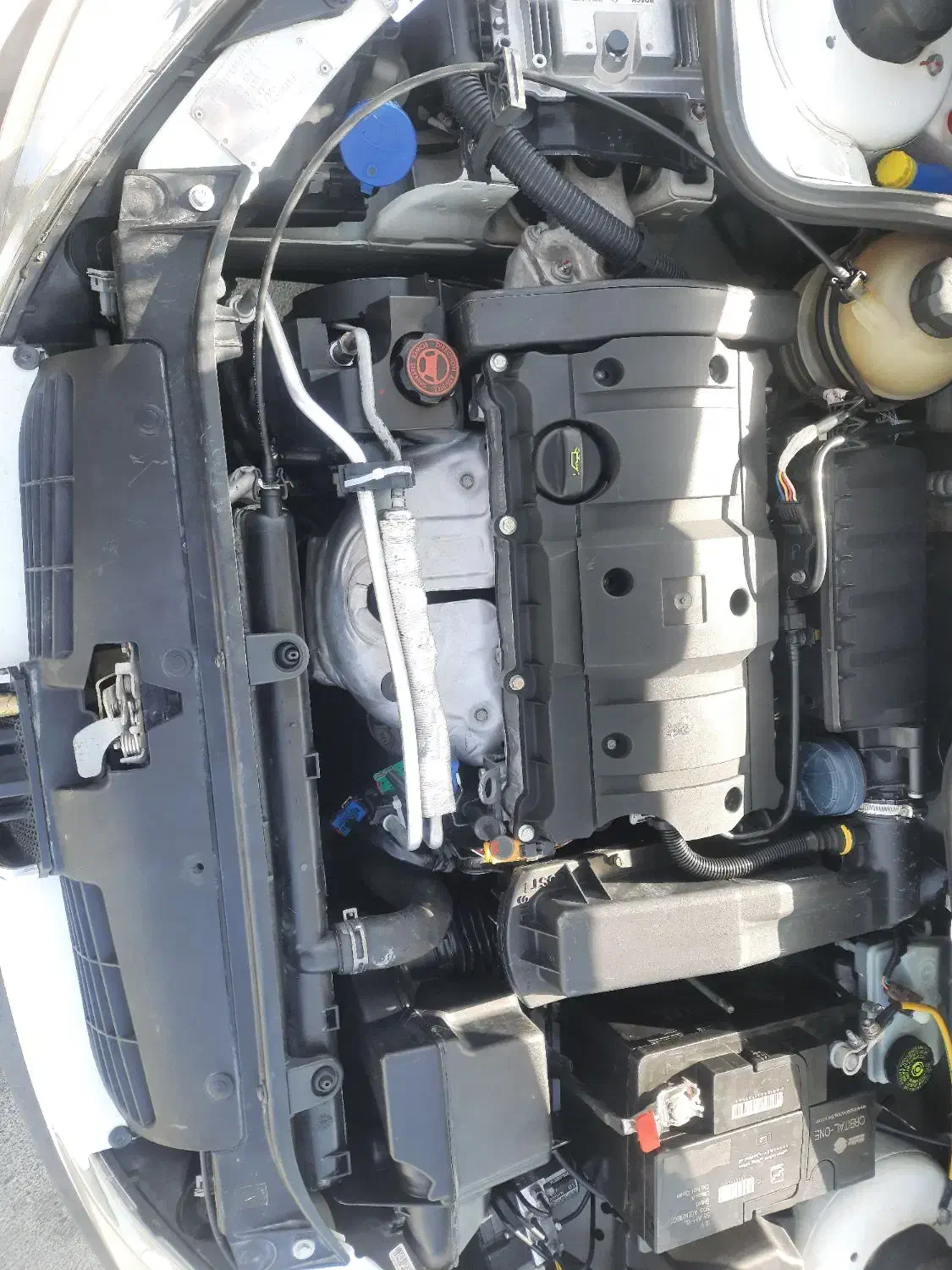 پژو ۲۰۶ صندوق دار v8 - 1390