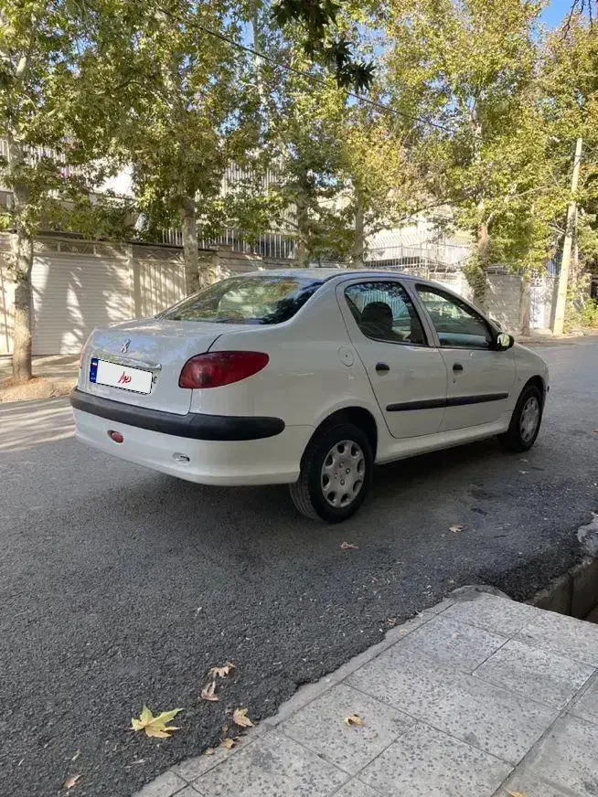 پژو ۲۰۶ صندوق دار v8 - 1395