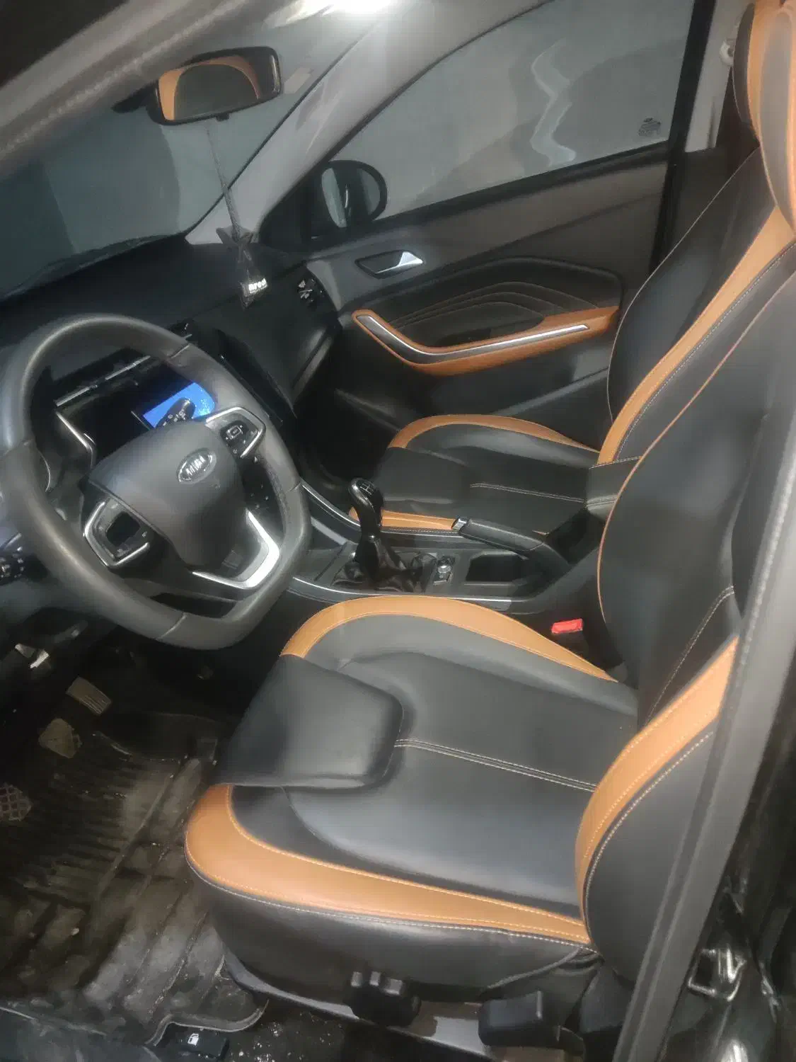 ام وی ام X22 پرو دنده‌ای - 1403