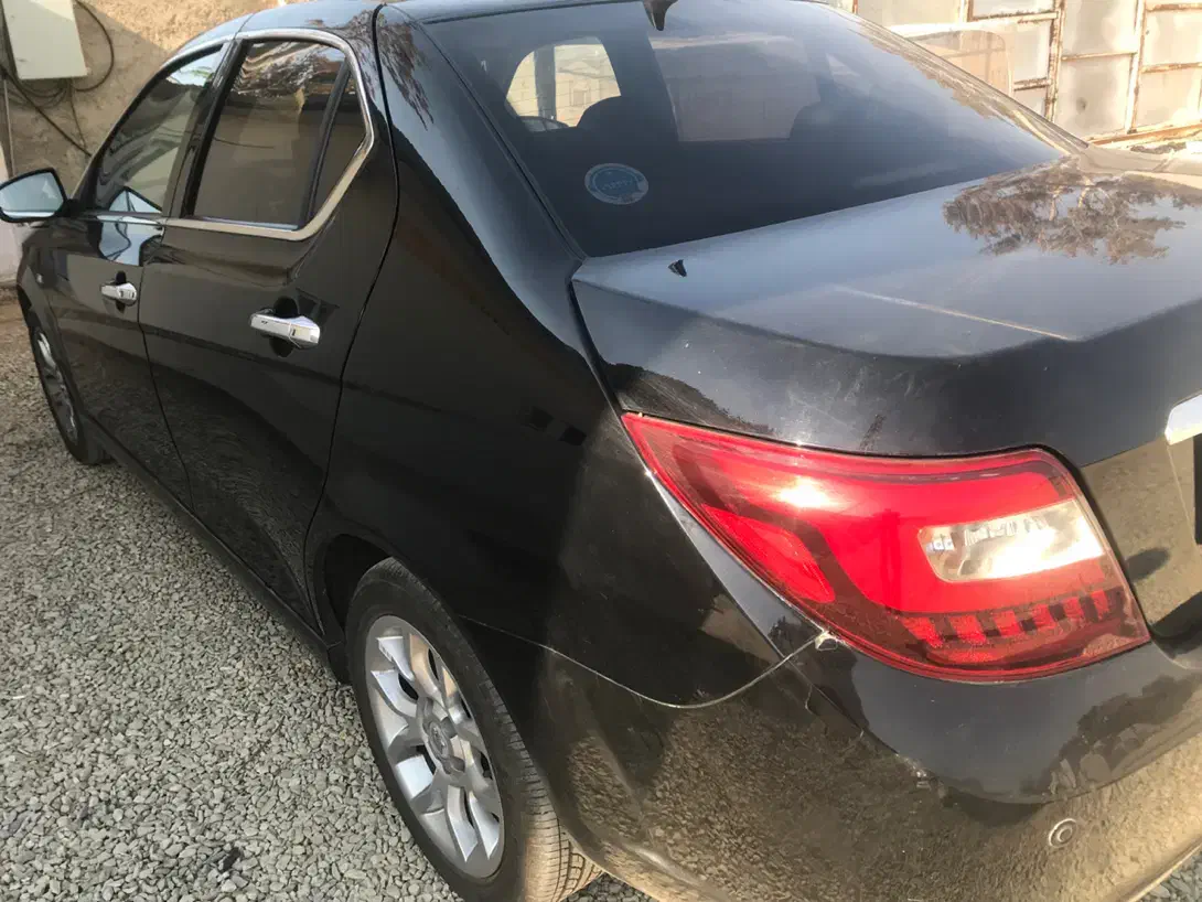 دنا پلاس توربو اتوماتیک - 1402