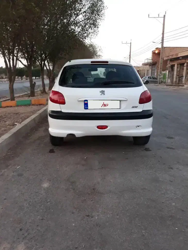 پژو 206 تیپ 3 - 1390