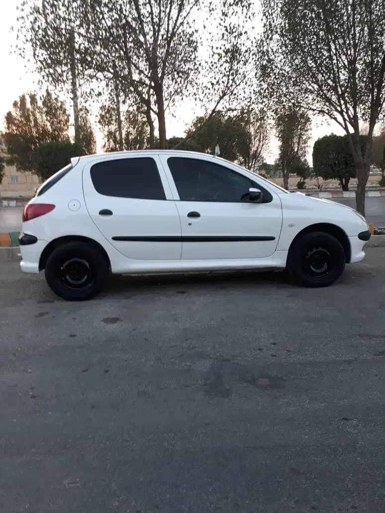 پژو 206 تیپ 3 - 1390