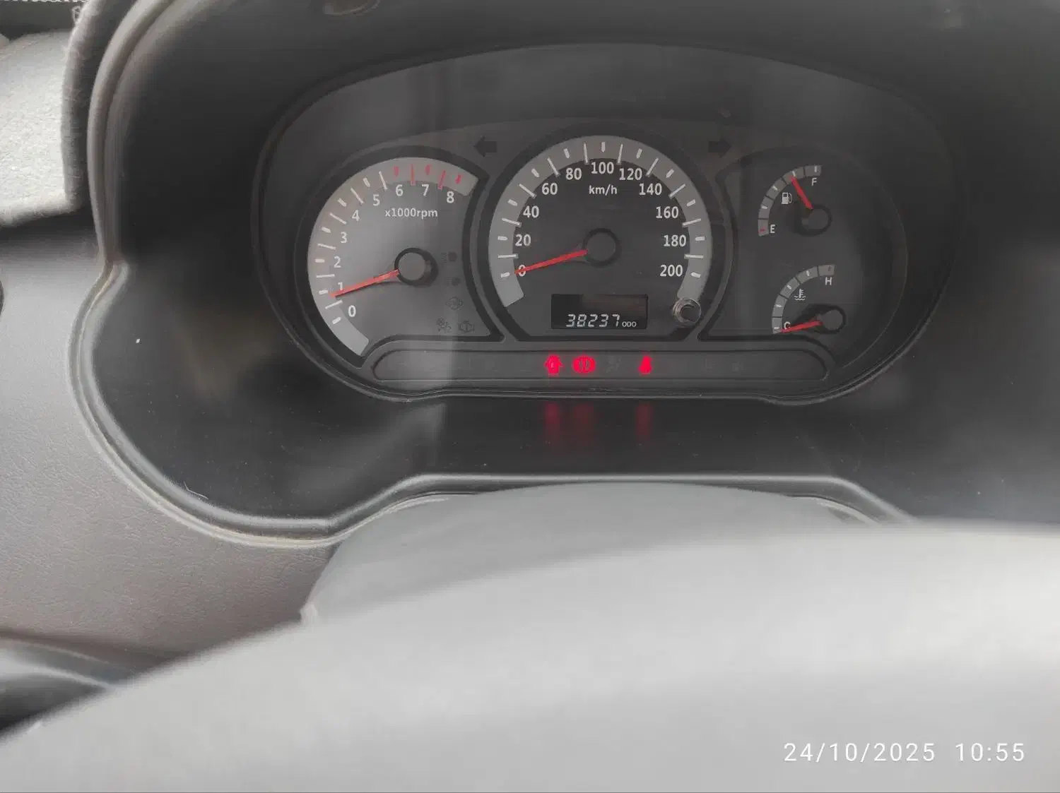 تیبا صندوق دار SX - 1400