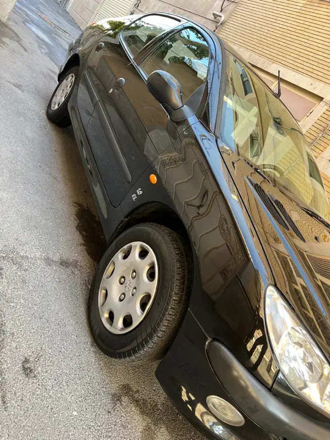 پژو ۲۰۶ صندوق دار v8 - 1393