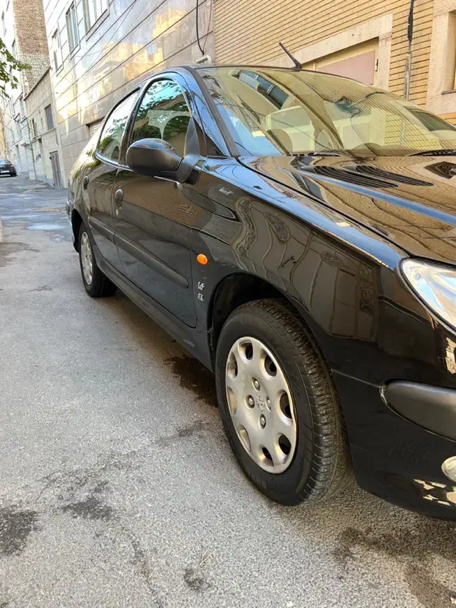 پژو ۲۰۶ صندوق دار v8 - 1393