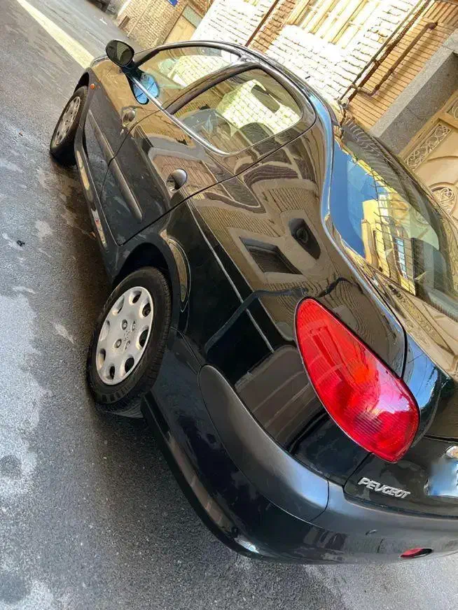 پژو ۲۰۶ صندوق دار v8 - 1393