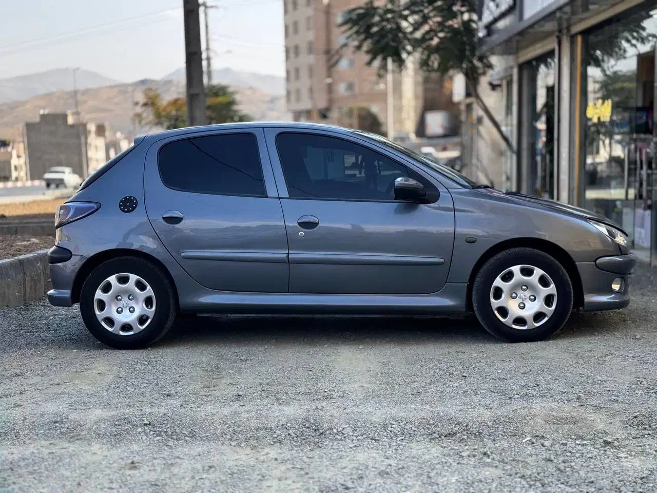 پژو 206 تیپ 2 - 1396