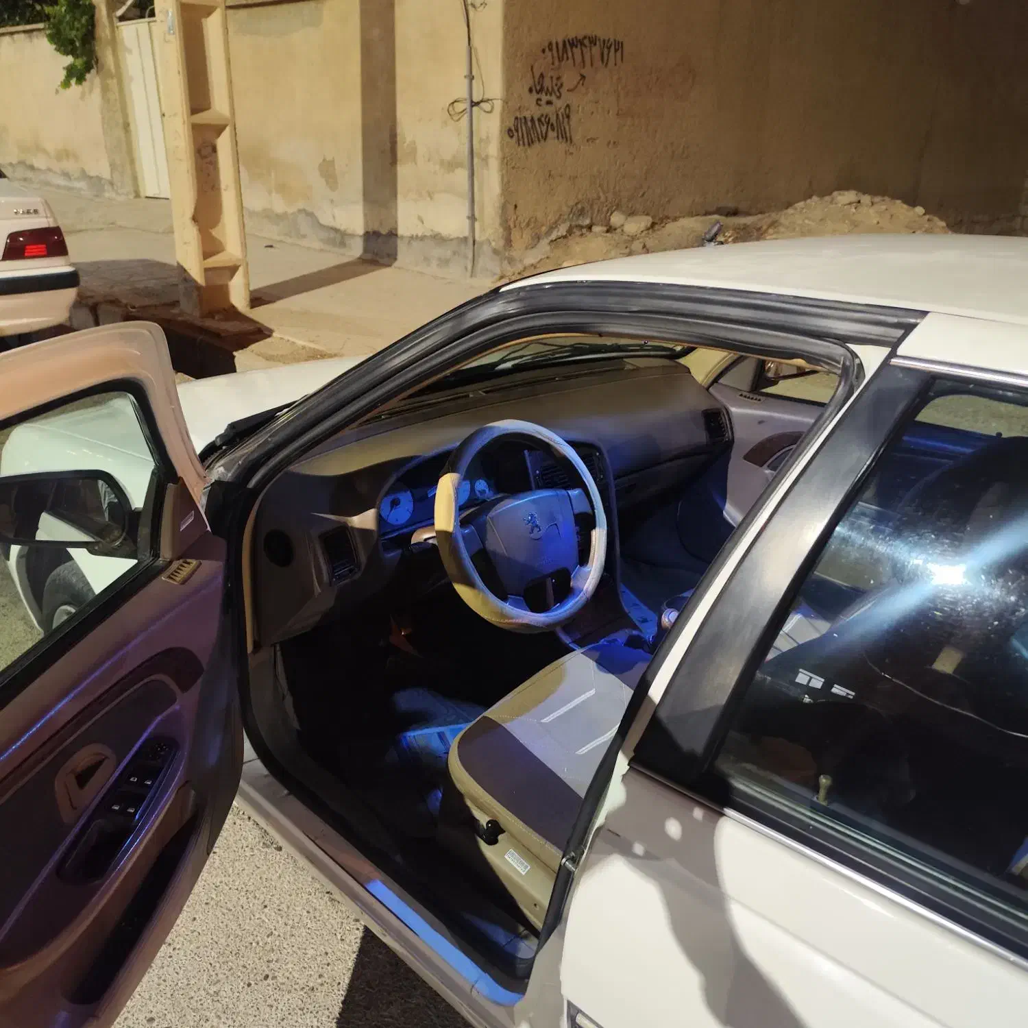 پژو پارس سال - 1390