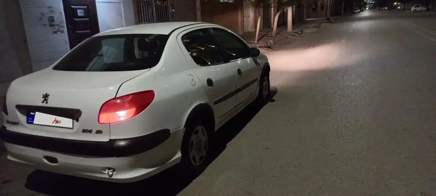 پژو ۲۰۶ صندوق دار v20 - 1389