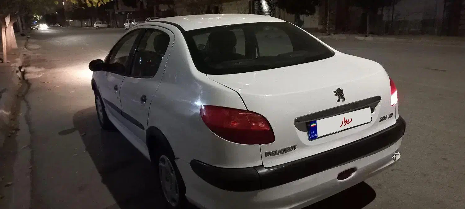پژو ۲۰۶ صندوق دار v20 - 1389