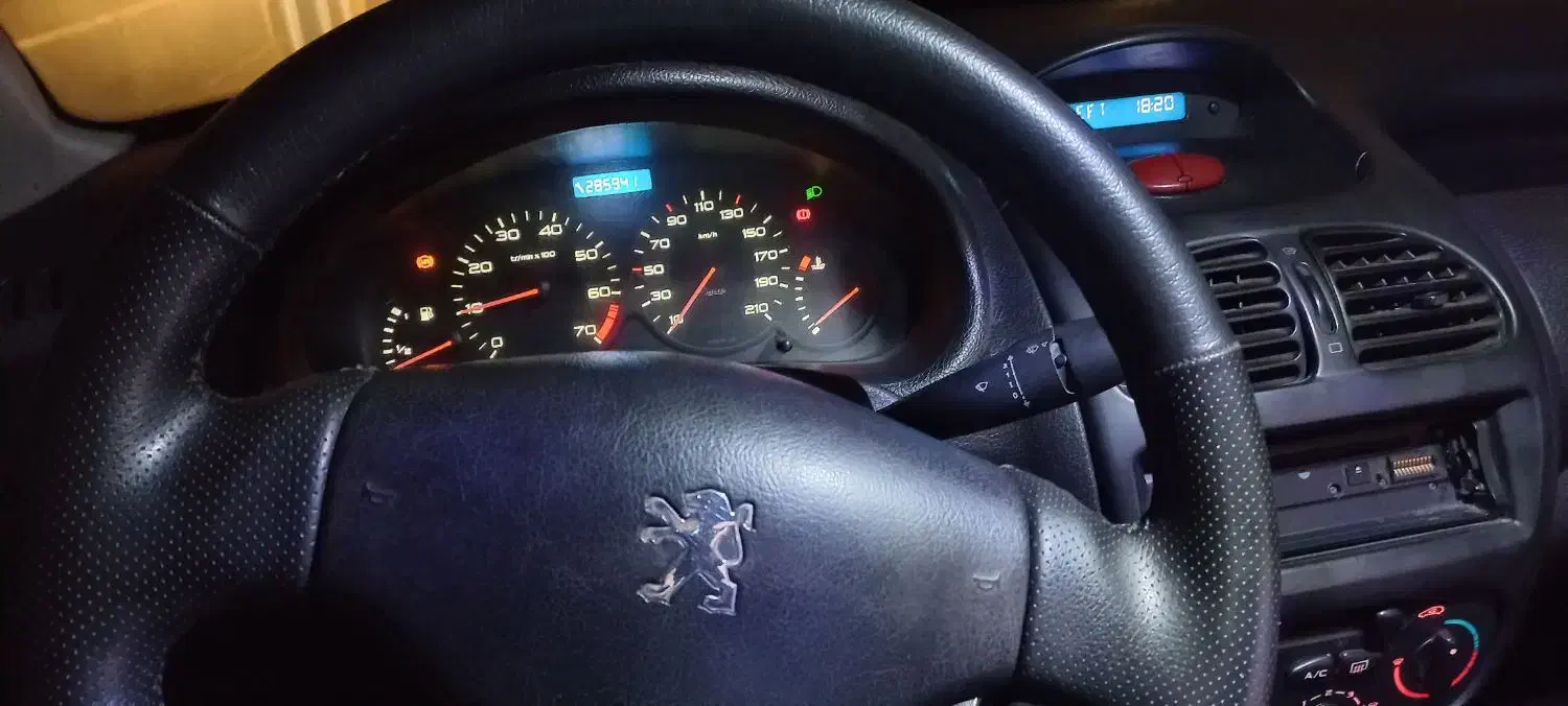 پژو ۲۰۶ صندوق دار v20 - 1389