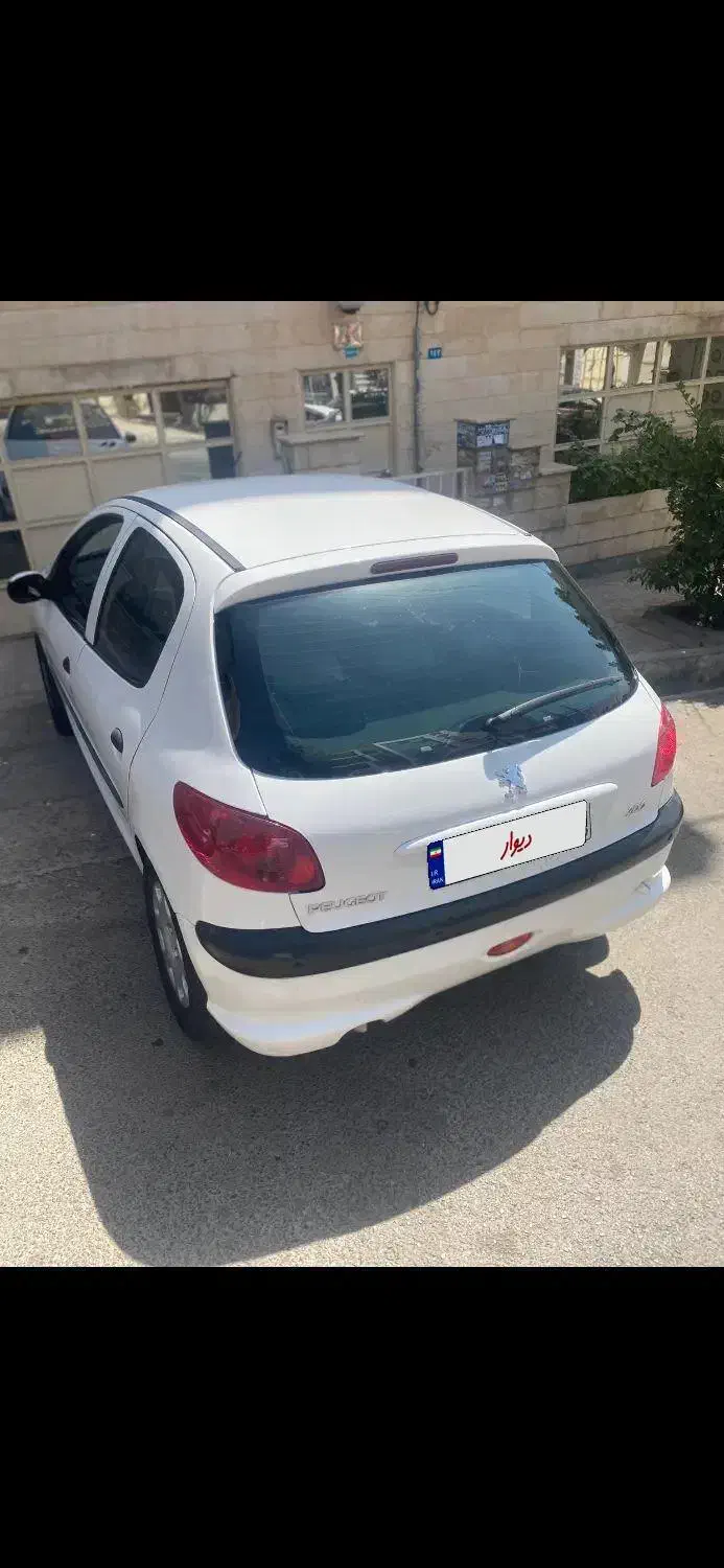 پژو 206 تیپ 5 - 1390