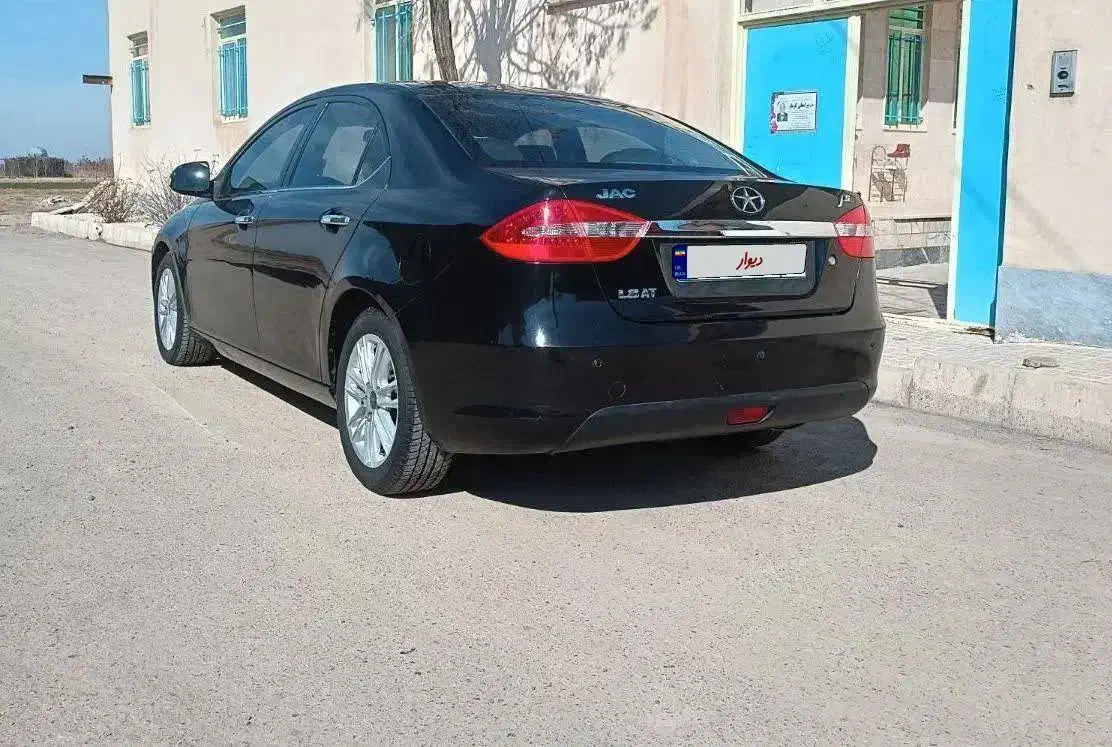 خودرو جک، J5 آگهی ann_20961451