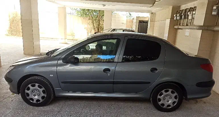 پژو ۲۰۶ صندوق دار v8 - 1392