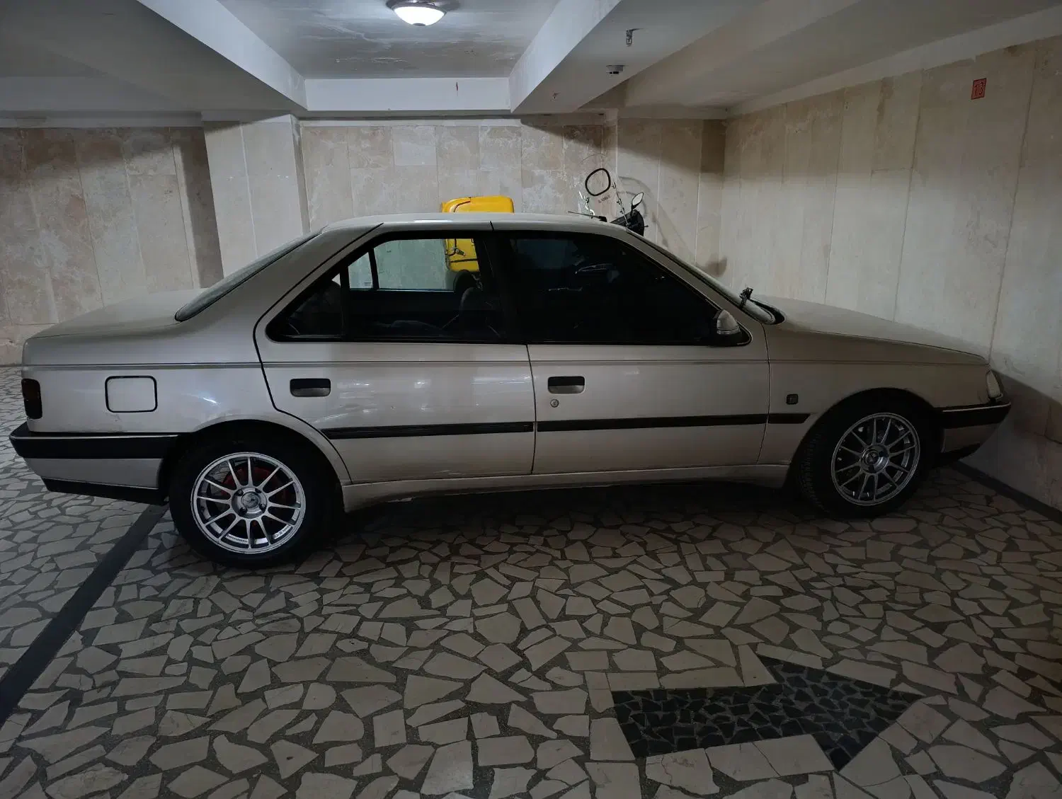 پژو 405 GLX - 1383