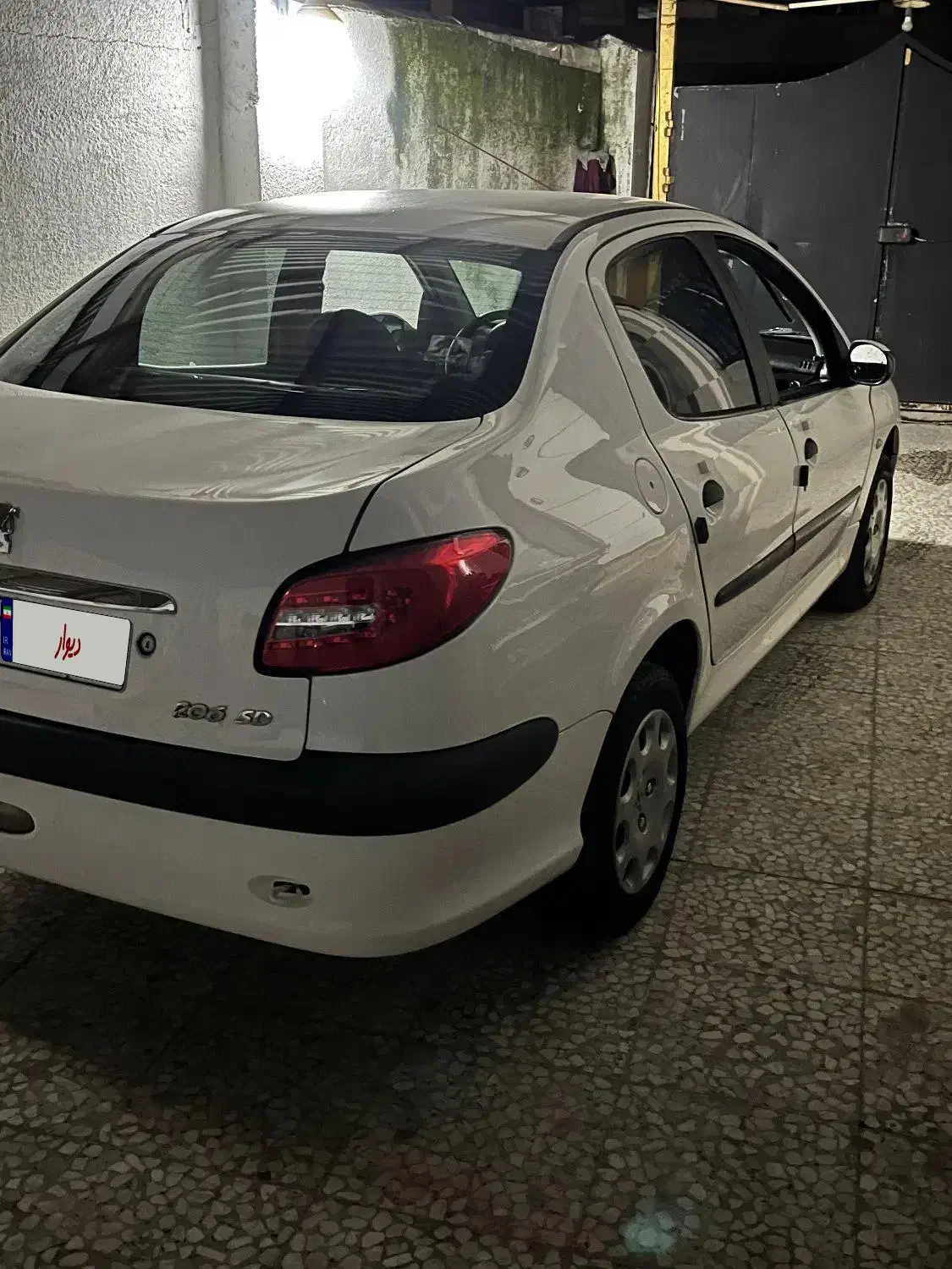 پژو ۲۰۶ صندوق دار v20 - 1390