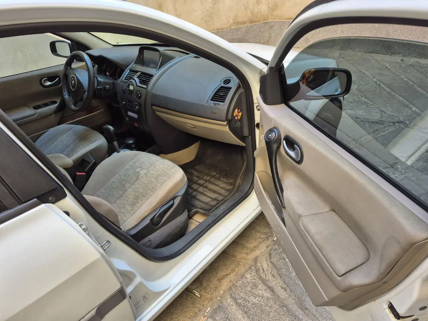 رنو مگان پارس خودرو 2000 - 1391