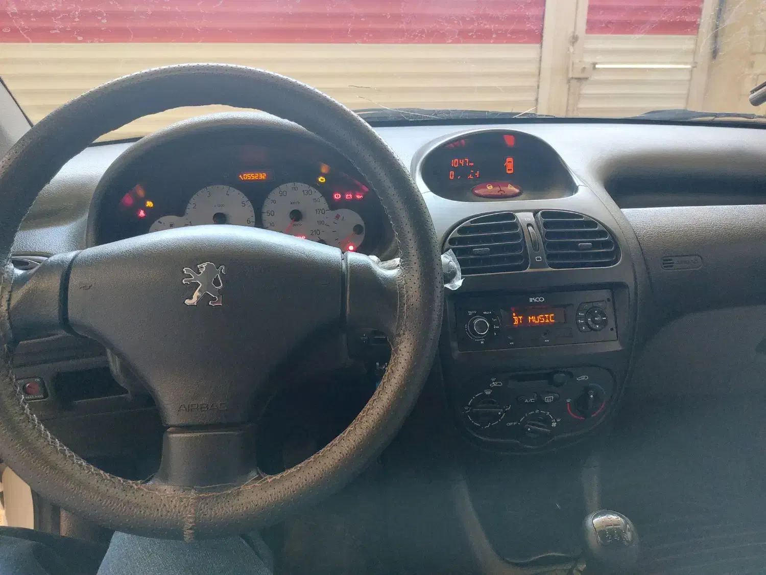 پژو 206 تیپ 3 - 1401