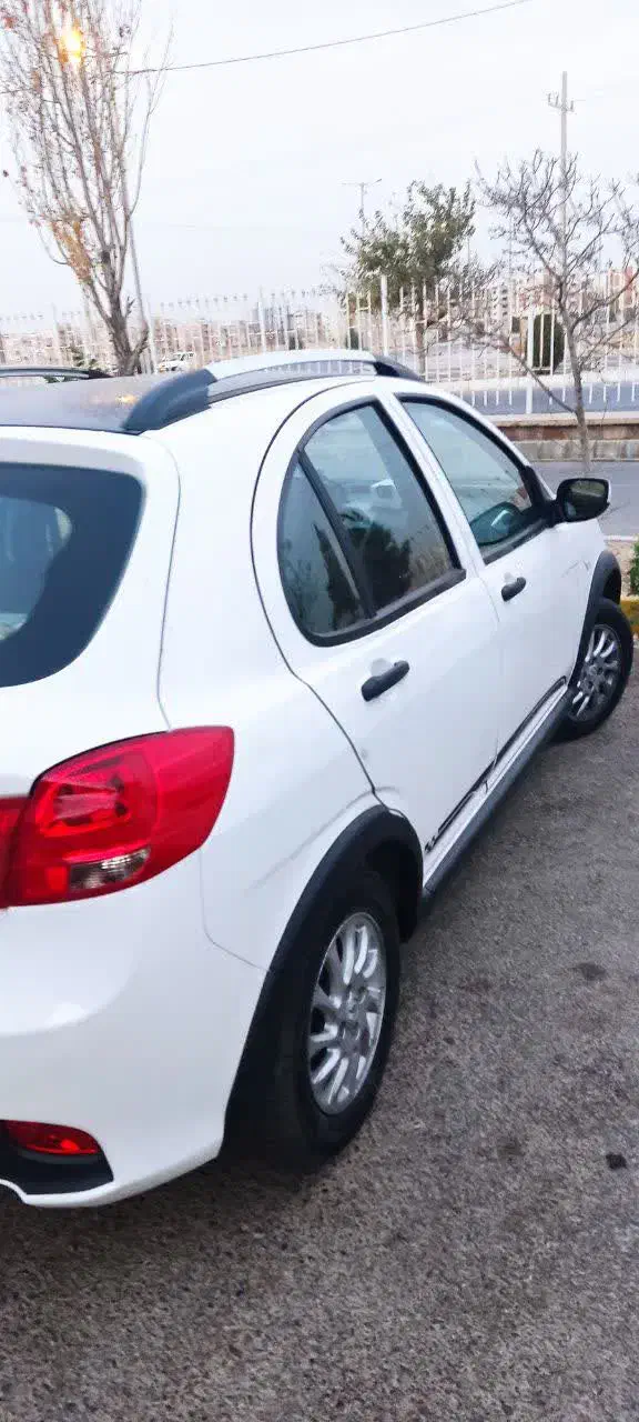 کوییک R دنده‌ای - 1402