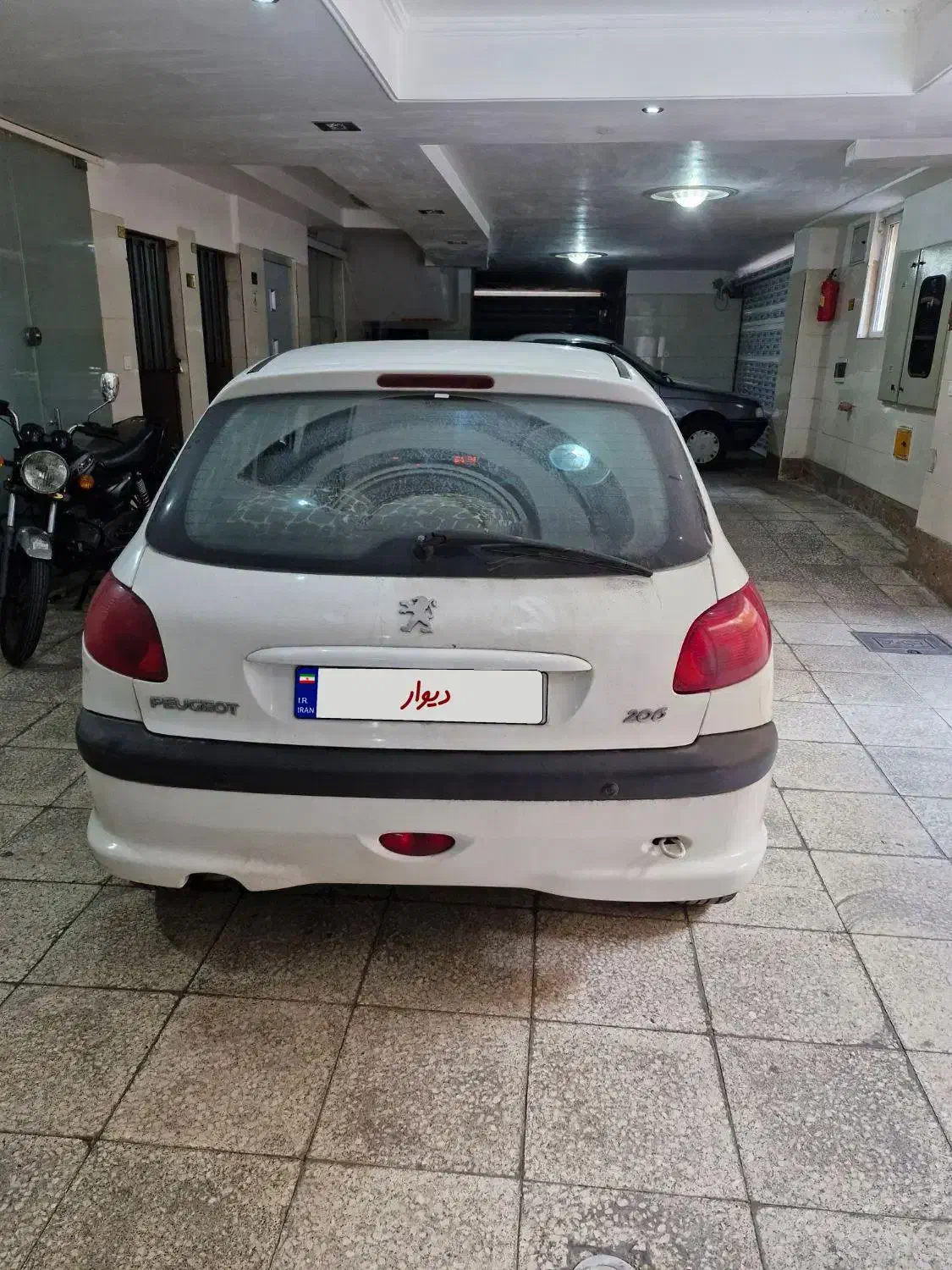 پژو 206 تیپ 3 - 1396